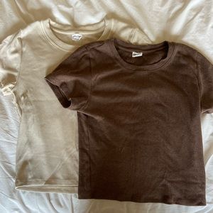 Bundle of 2 Aritzia Wilfred Free Tees